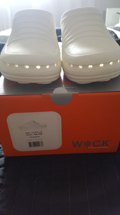 Socas Wock 41/42 brancas novas