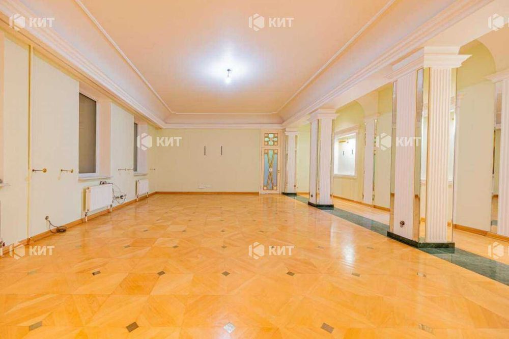 Офіс. 210м Павлово Поле (Центр, м. 23 Августа, ул. Деревянко 6) 134634