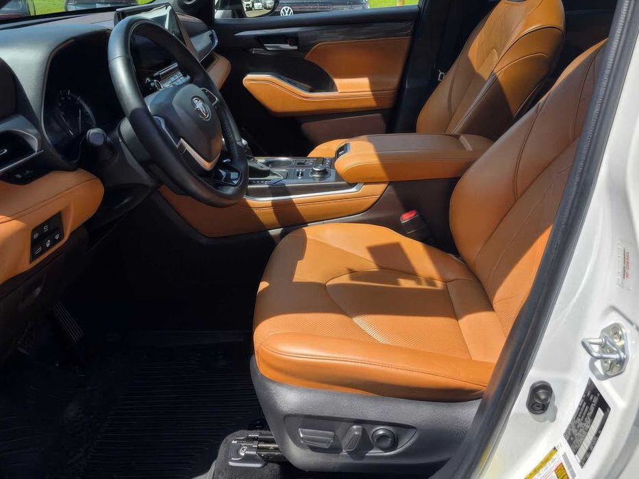 Toyota Highlander Platinum      2022