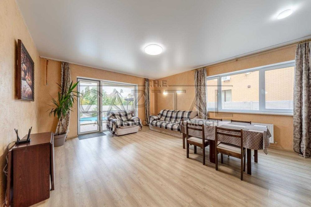 Продаж будиноку з басейном та чаном у м.Бориспіль 93м2, три спальні.