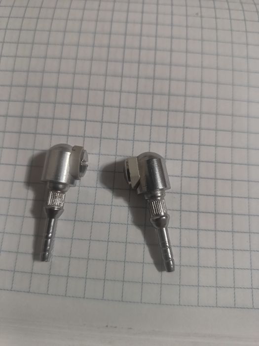 Форсунки омивача москвич