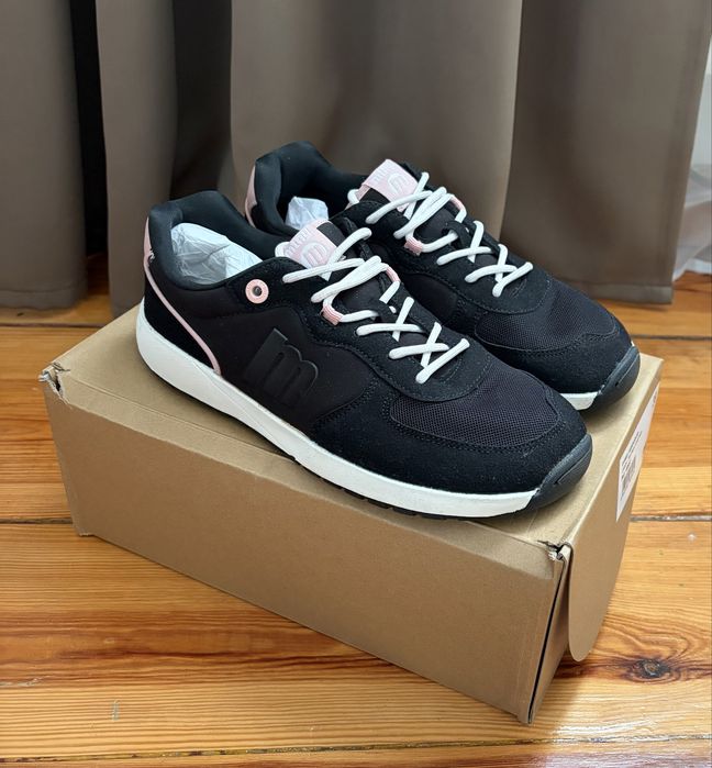 Mustang barefoot r.39