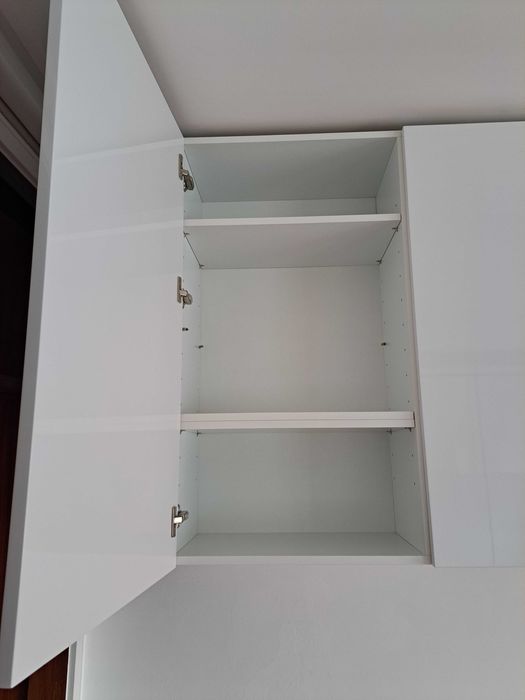 Vendo armários em termolaminado como NOVOS *NEGOCIÁVEL