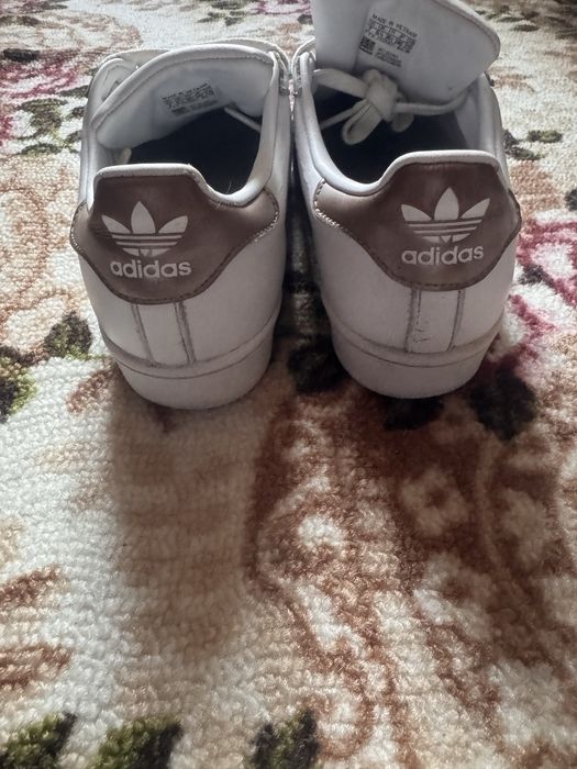 Кросівки жіночі Адідас