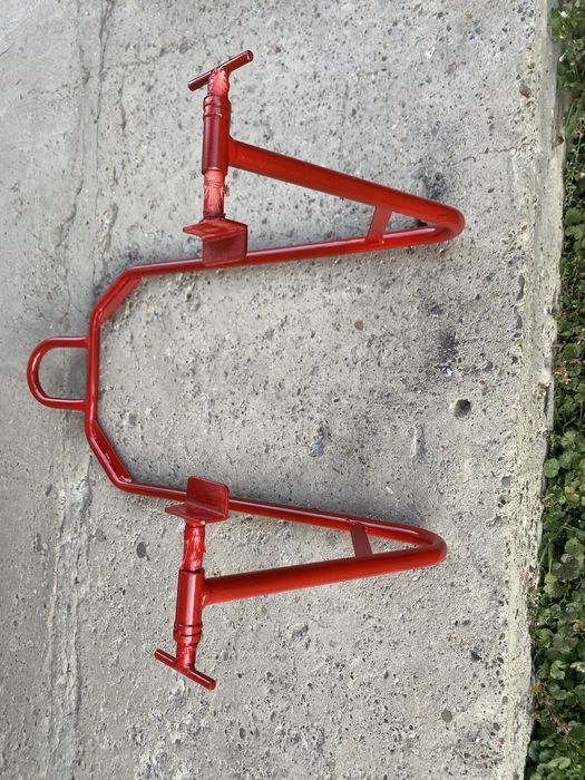 Підкат під мотоцикл.