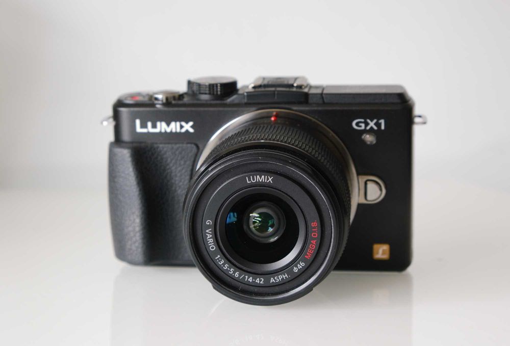 Panasonic Lumix GX1 + Obj Lumix 14-42mm