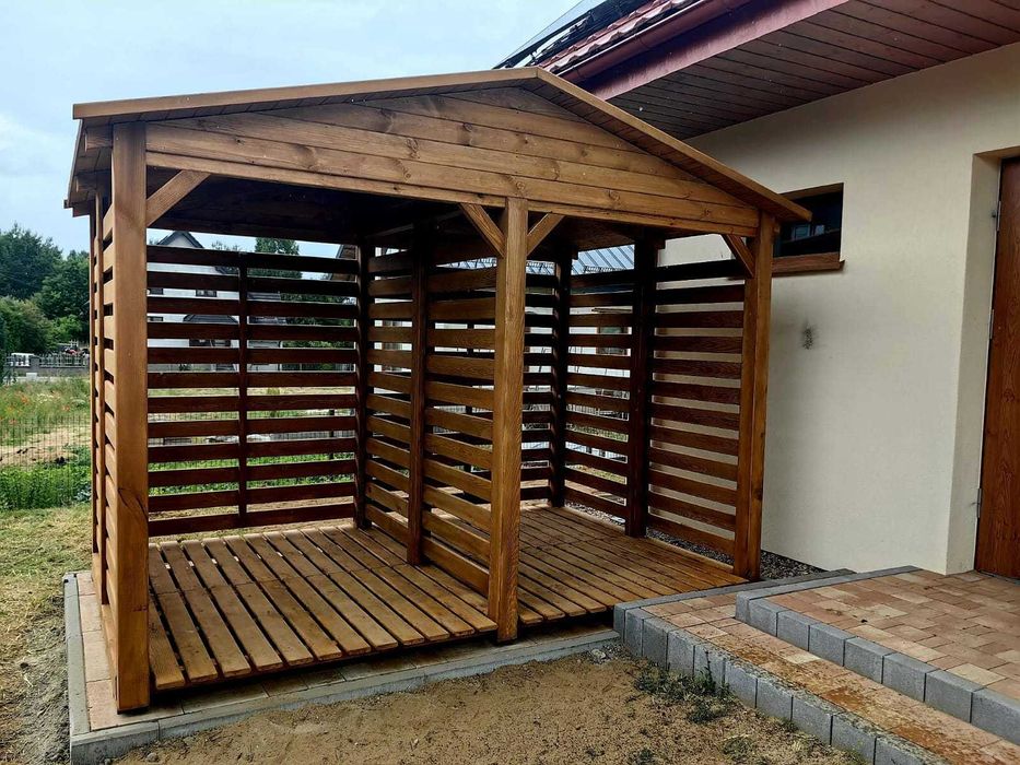 Drewutnia drewniana na drewno kominkowe 3,14 x 2m ze ścianką działową