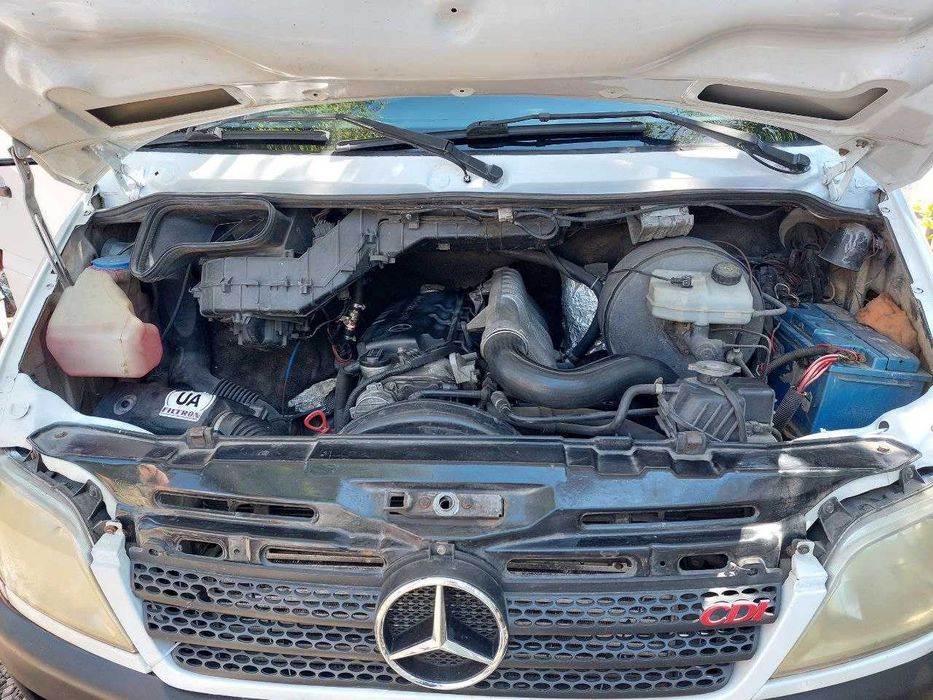 MERCEDES Sprinter 616 вантажний Мерседес до 5т дуже гарний стан