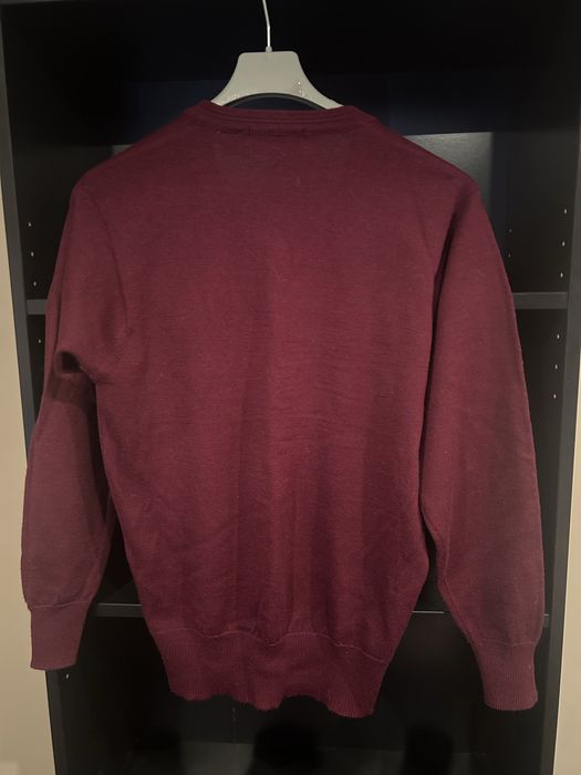 Bordowy sweter