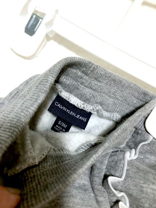 Calvin Klein komplet na 6-9 m