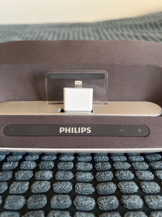 Coluna Philips Dock para iPhone Lightning + Entrada AUX