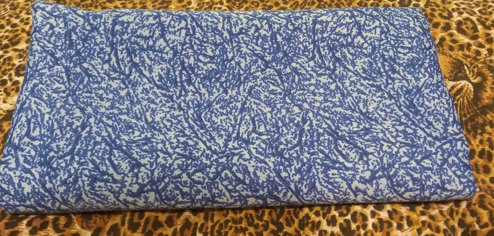 Ткань новая,отрез плотная -1м 40см *2м 46см