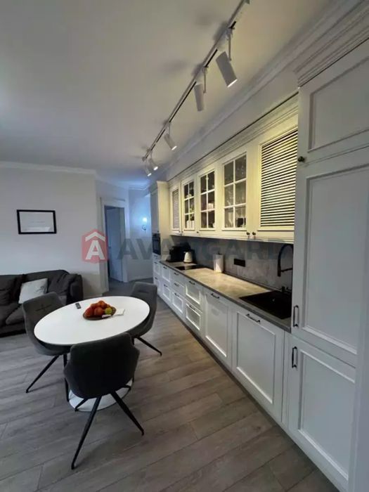 Продам 3-кім.ж/к Каскад,шикарна