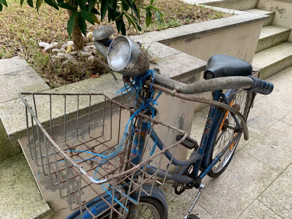 Bicicleta feminina para colecionar ou passear restaurada