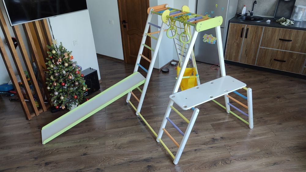 Дитячий спортивний комплекс, шведська стінка