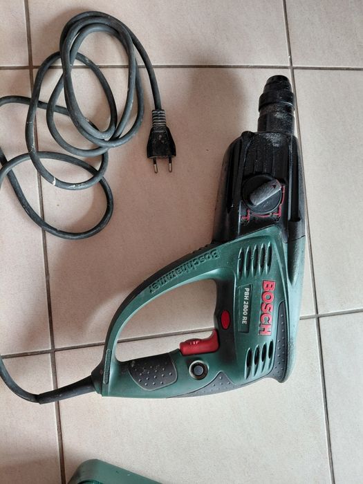Bosch Martelo Perfurador PBH 2800 RE