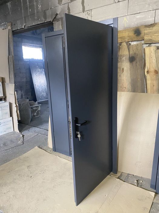 Металеві двері, вхідні металеві двері в будинок ВИГІДНІ ЦІНИ!