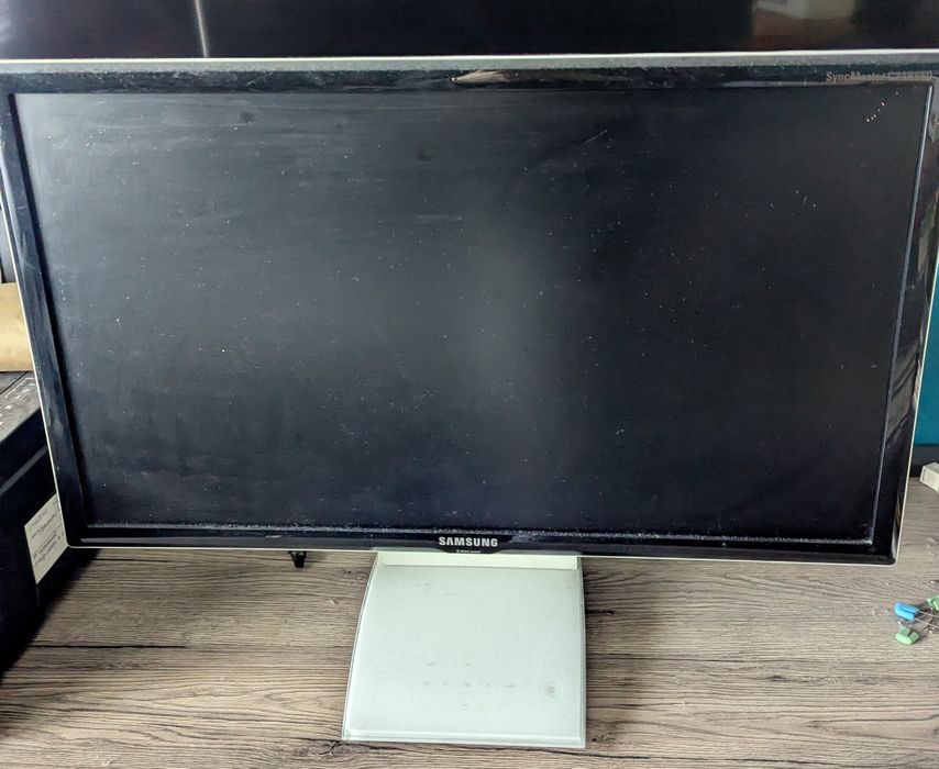 LED-монітор Samsung C24B5500U/LC24B5500U - 24",Full HD, робочий