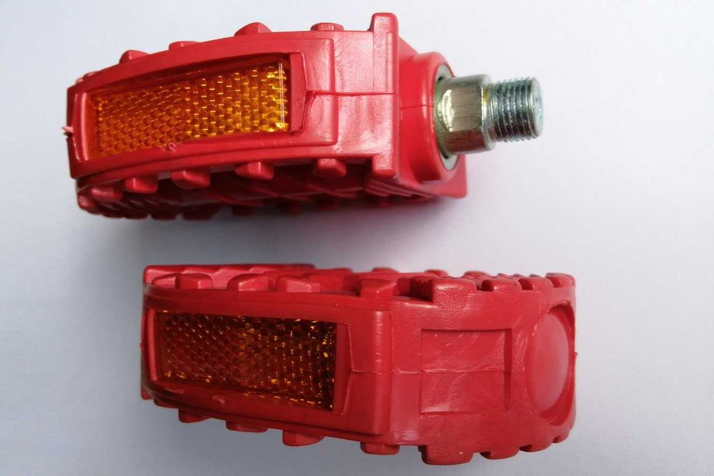 Pedais de bicicleta BMX de modelo antigo