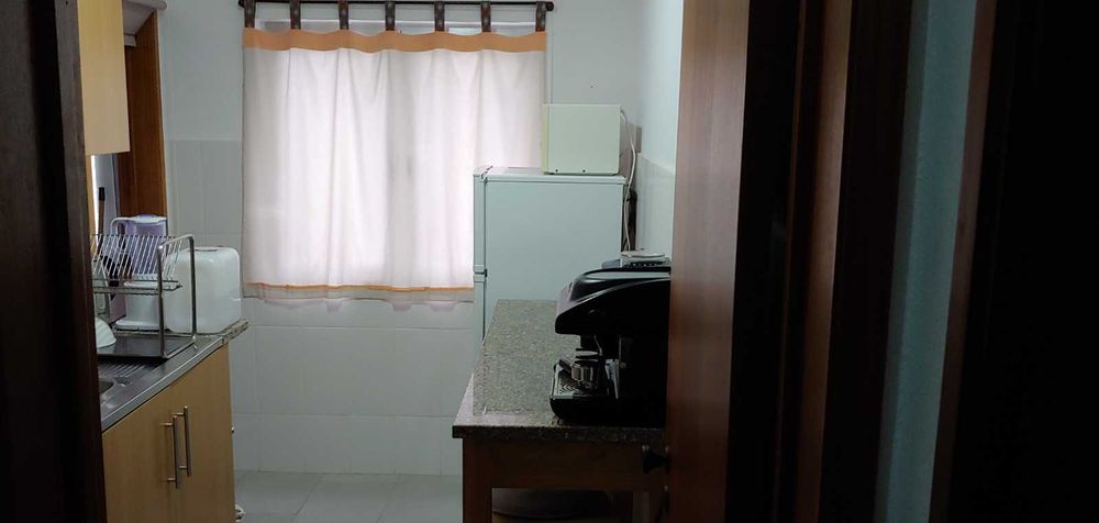Alugo quarto individual a rapaz a 5 minutos da universidade de aveiro