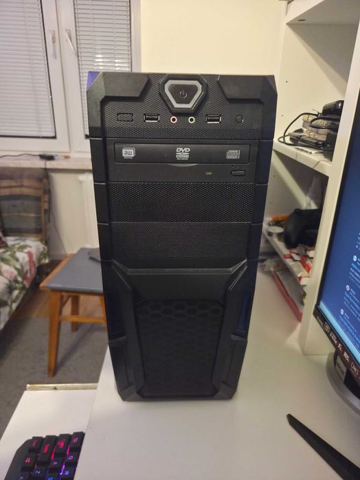 Komputer do gier I7 8700K/RTX 4060/2x8GB DDR4