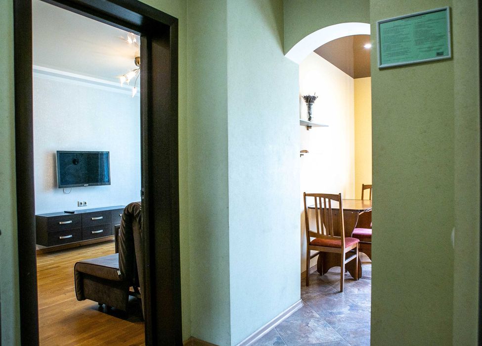 Сдам посуточно квартиру на Победе возле больницы ( понедельно)