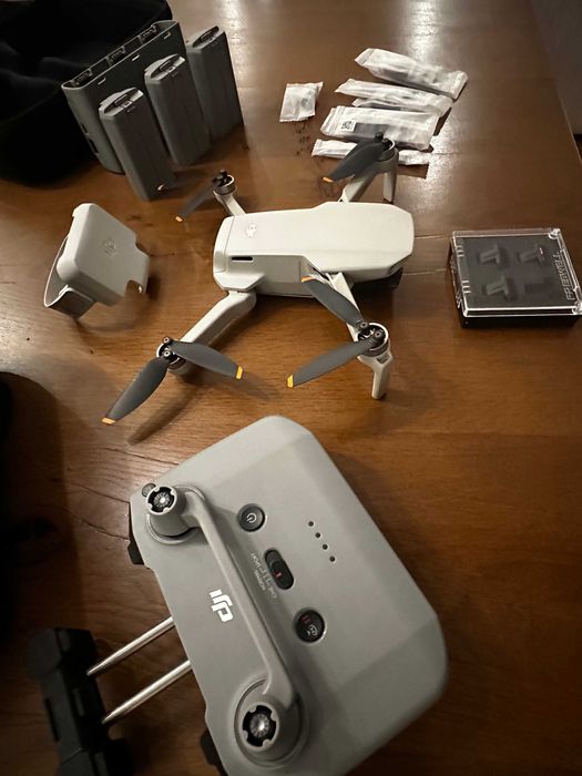 DJI MINI 2 - COMBO ( Muitos acessórios )