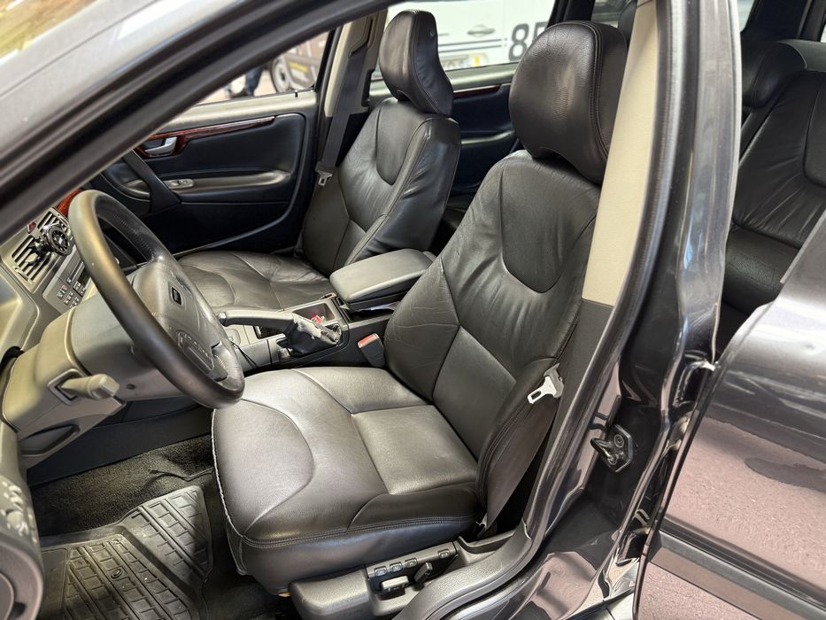 Volvo V70 — fotografia 8