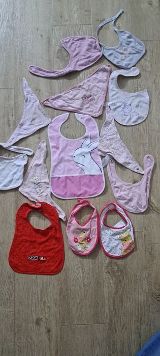 Kocyki ,pieluszki flanelowe  i ręcznik dla dziewczynki