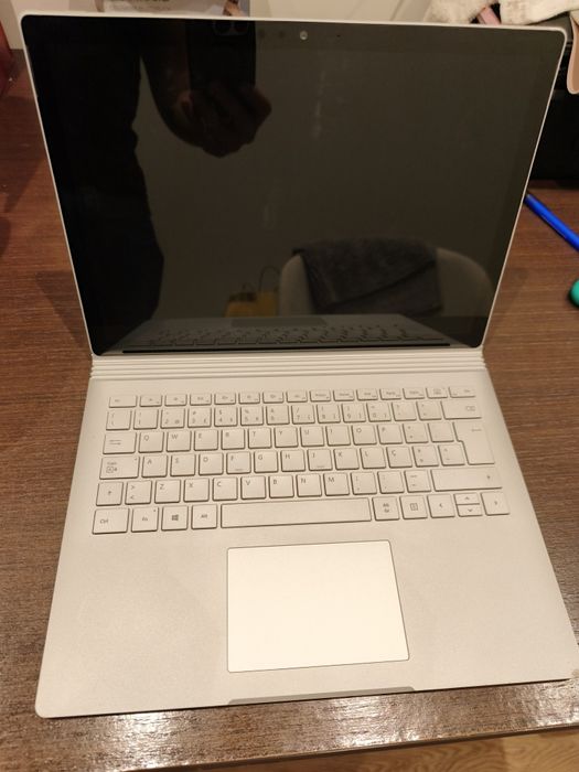 Microsoft Surface Book 2 – 13.5" | Intel Core i7