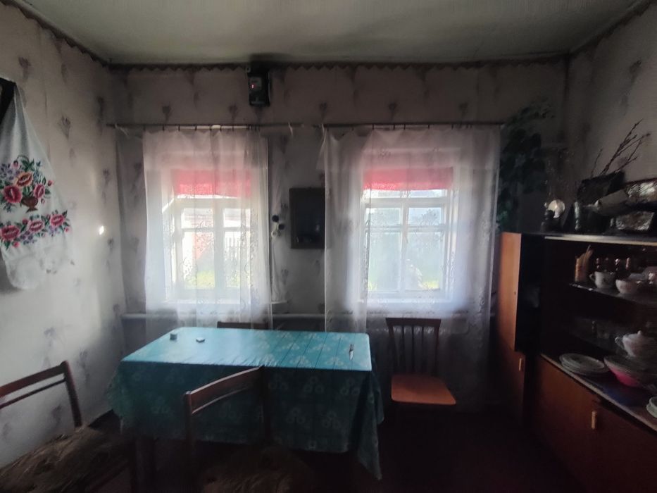 Гарний будинок під житло в селі Горбове