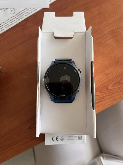 Garmin  forerunner 255