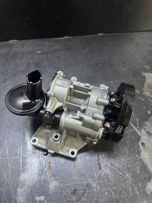 Масляний насос Hyundai Santafe