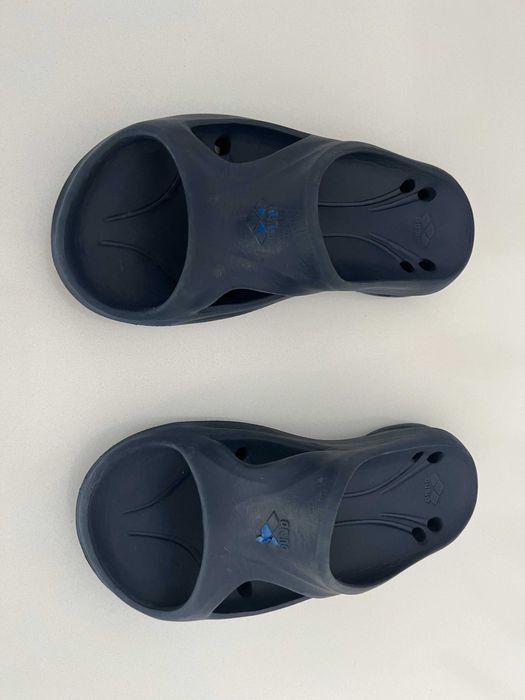 chinelos criança praia - piscina marca ARENA nº36