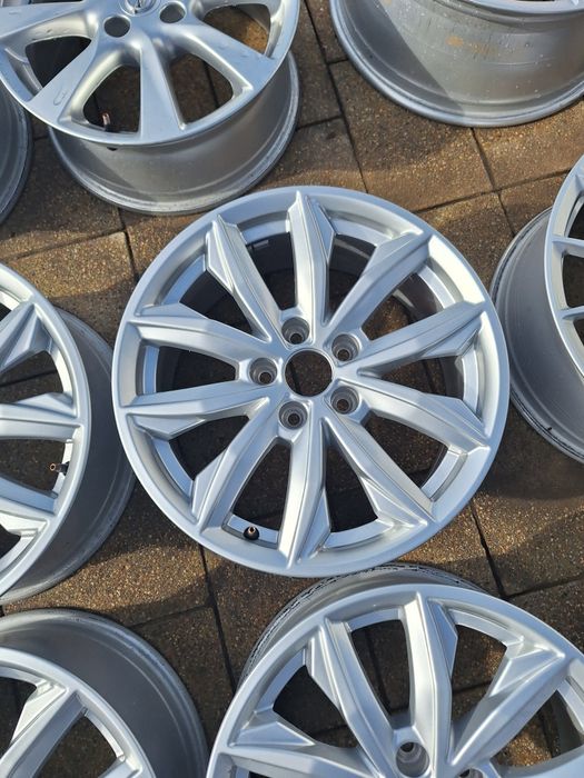 Alufelgi Audi Q5 A4 B8 b9 17 cali
