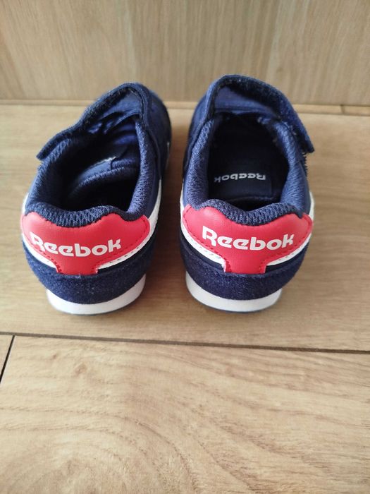 Buty dziecięce 23