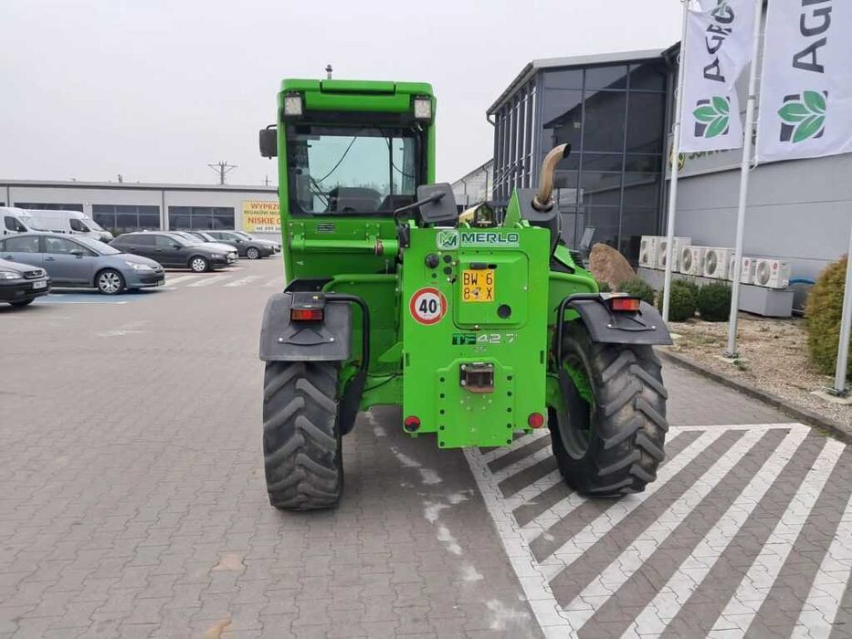Телескопічний навантажувач Merlo TF 42.7