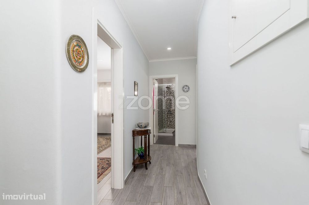 T2 Renovado | Buraca | Pronto a Habitar