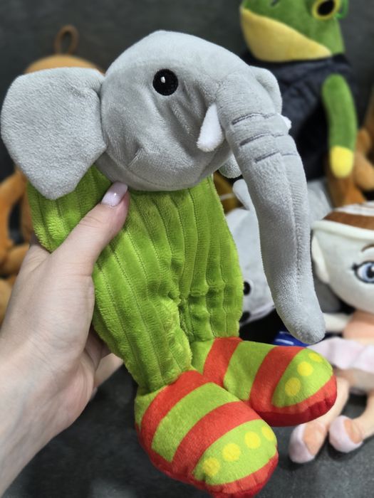 Тралалело тралала, тунг тунг сахур, баляріна капучіна, м'які іграшки