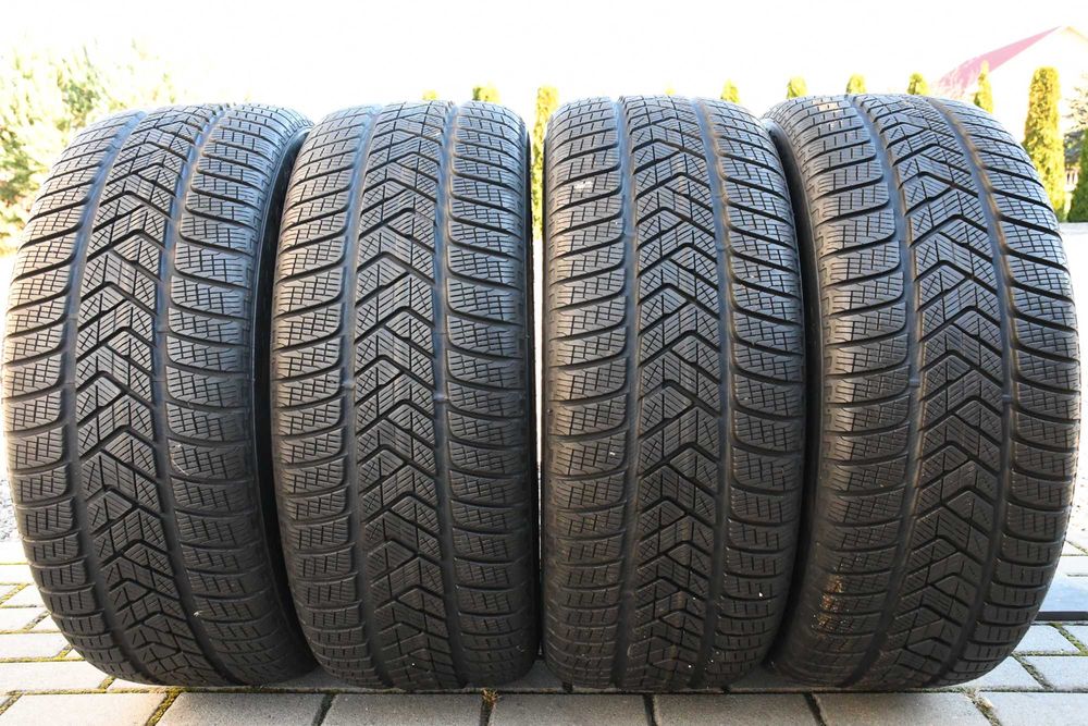 4x Opony Zimowe Pirelli 255/45R20 Scorpion 7.5mm 2022r