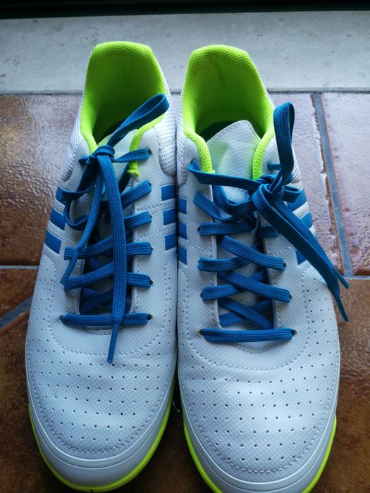 Sapatilha de futebol de salão Adidas sala 15.3