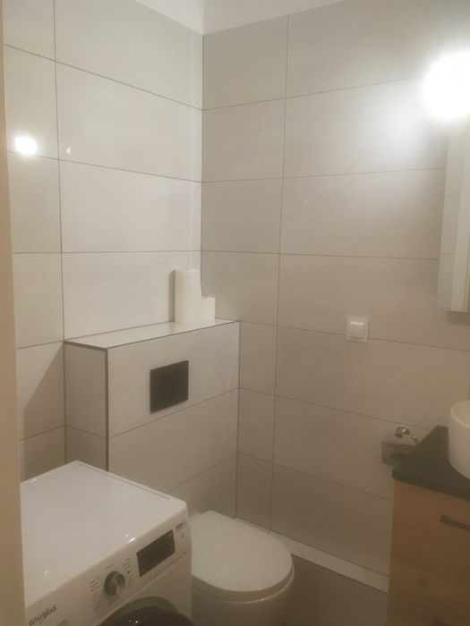 Remont , wykańczanie wnętrz  , szpachlowanie , malowanie , łazienki