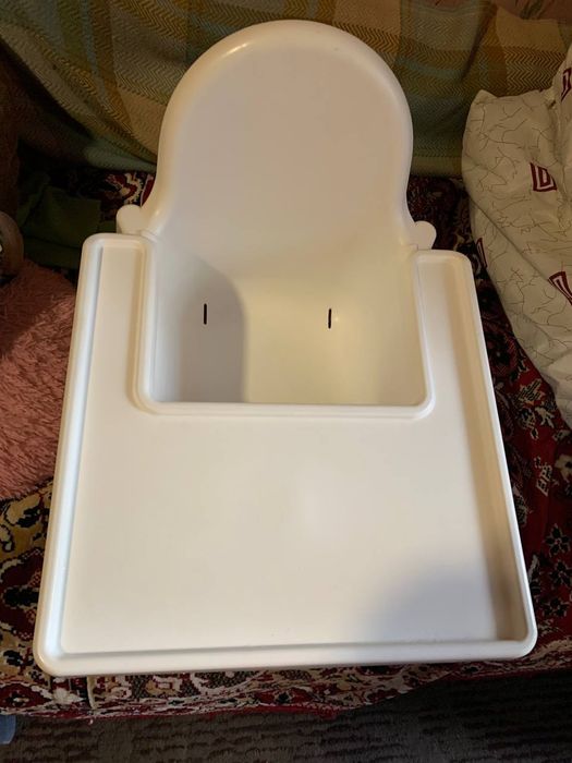 Столик для годування