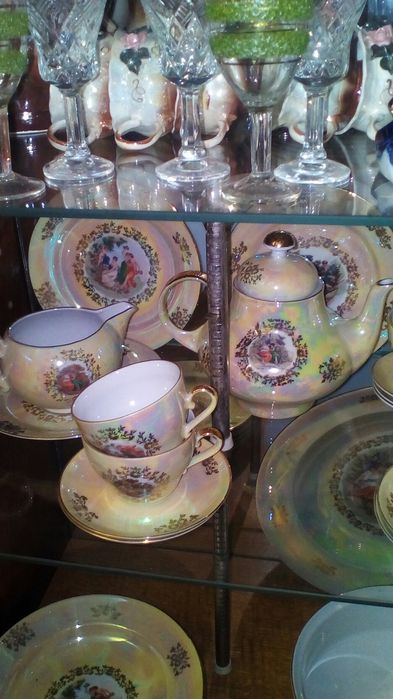 Продам новый сервиз Мадонна ГДР.