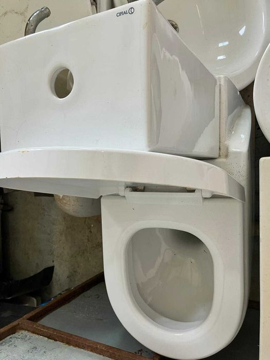 Conjunto de sanitários usados - GRÁTIS p/ quem vier buscar