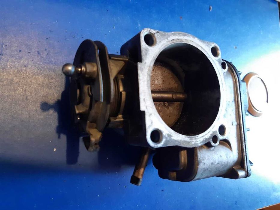 Przepustnica powietrza 078133063AK Audi A6 C5 2.8 V6 078133062B