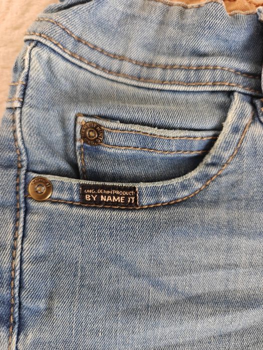 Jeansy dziecięce 104