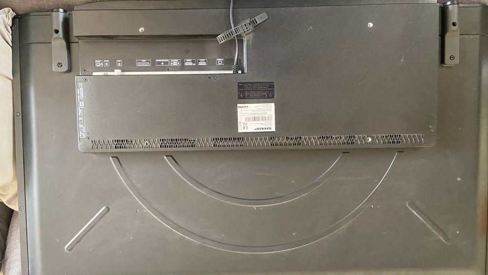 Televisão Sharp sem comando