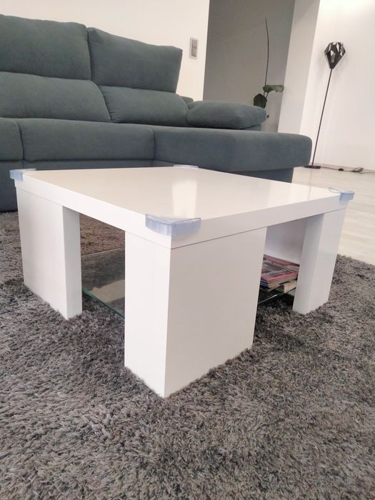 Mesa de centro quadrada