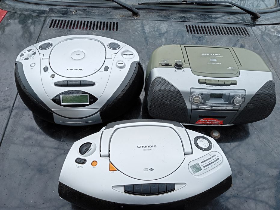 Магнитола Бумбокс Grundig Aiwa